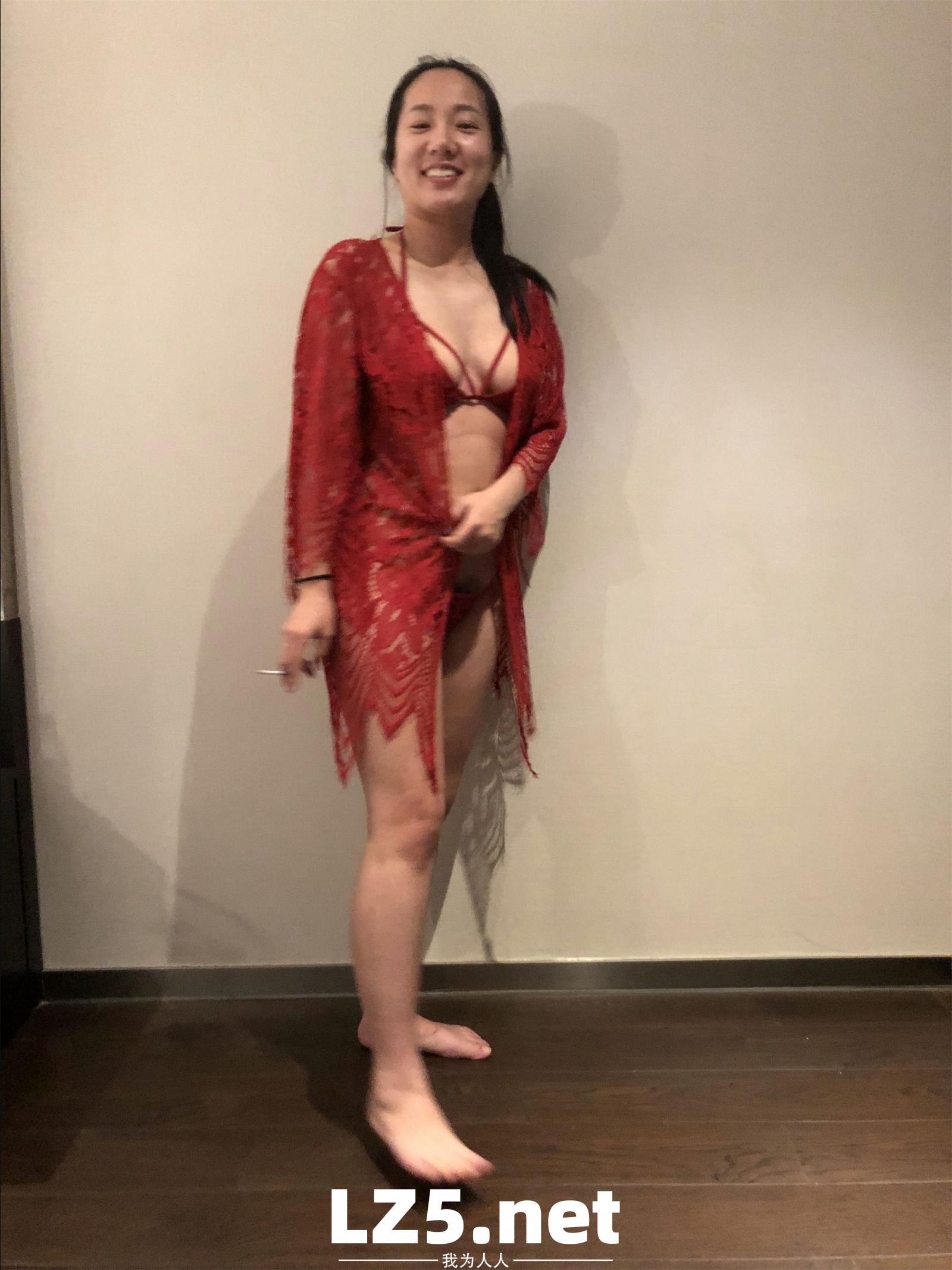 [露脸]偷情的女人水真多，肉棒都给抛光了，酒店约炮肥臀骚穴不容易满足[156P]