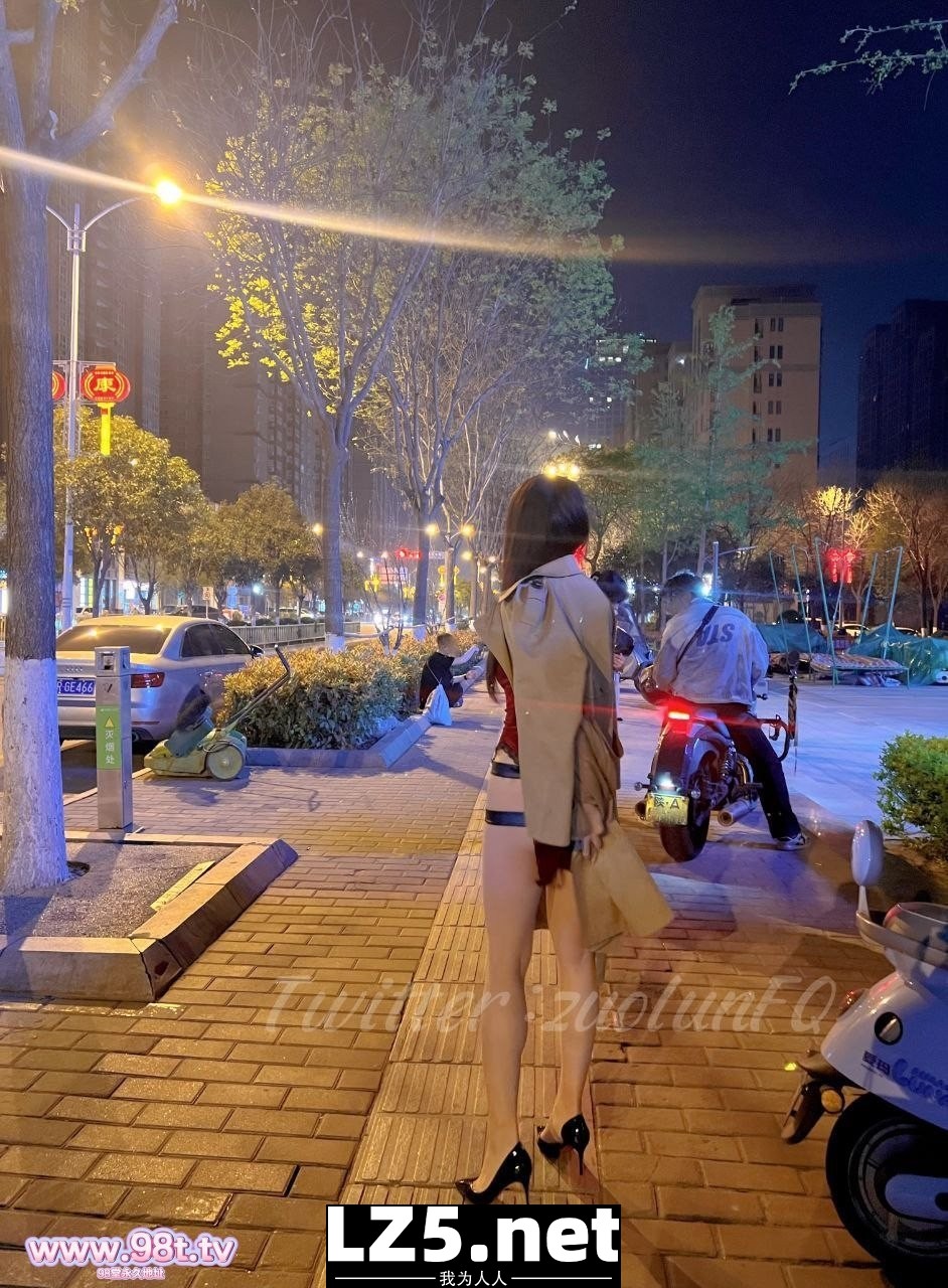 西安极品美女户外露出绿帽献妻多人淫趴调教男奴[120P]