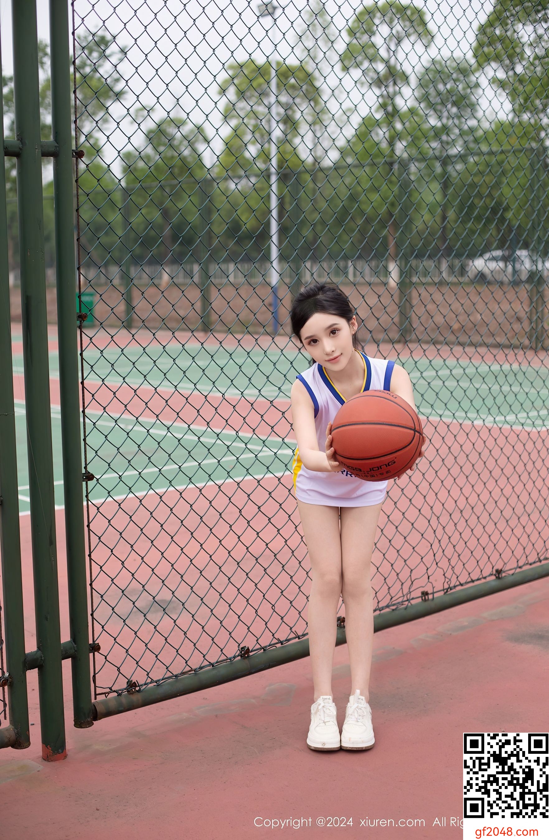 [XiuRen秀人网] No.8744 豆瓣酱 美女性感