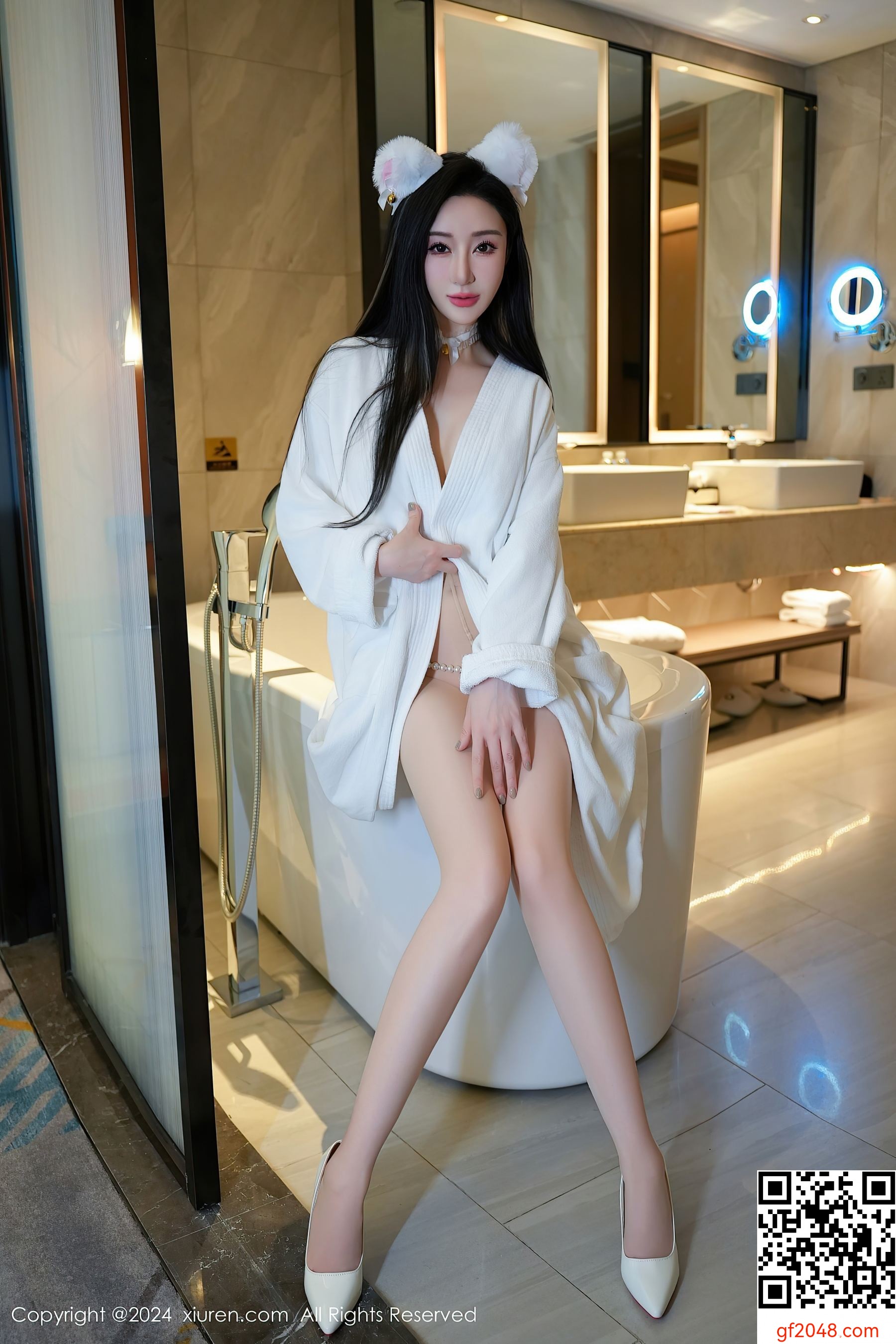 [XiuRen秀人网] No.8679 田兮白 丝袜美腿