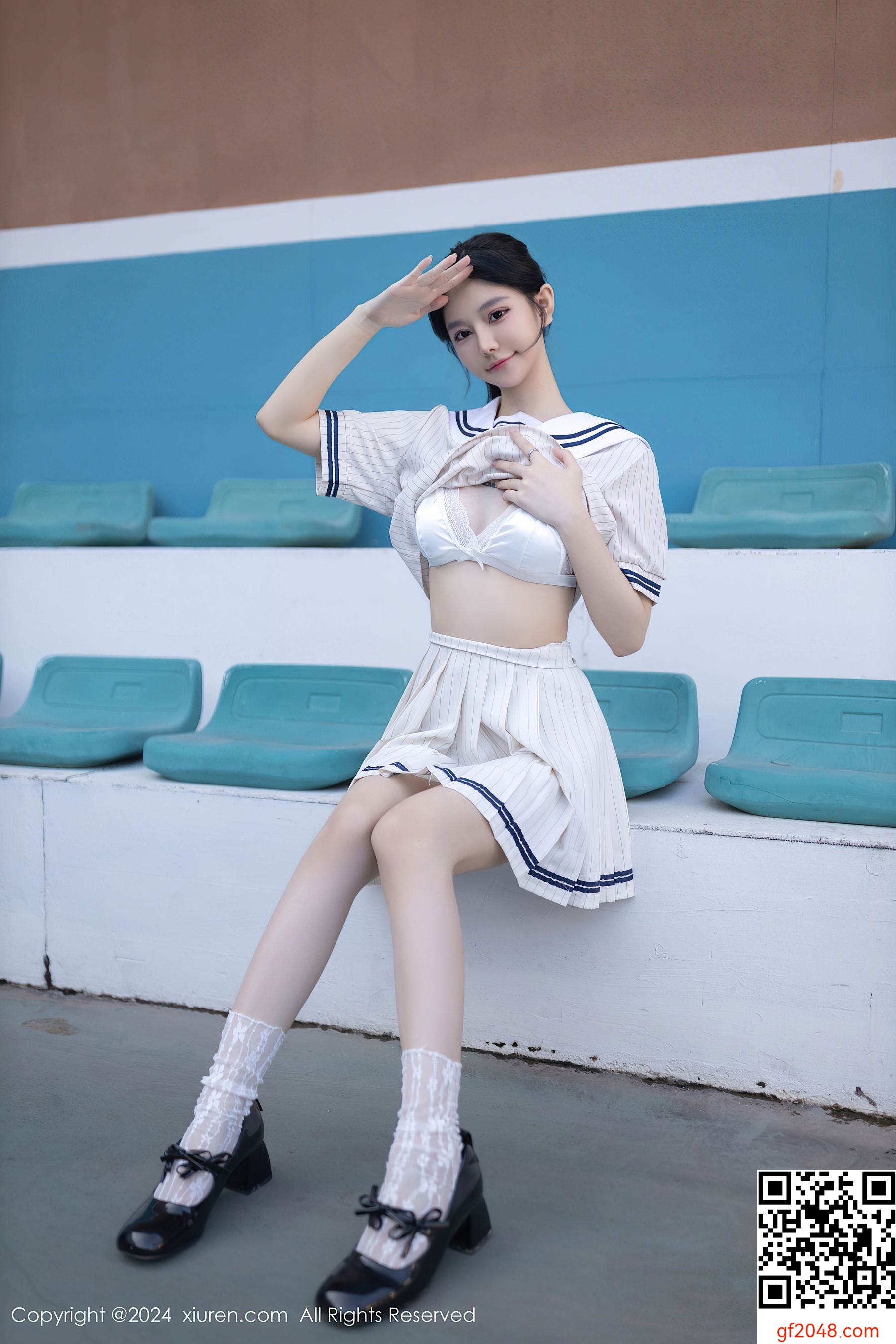 [XiuRen秀人网] No.8280 幼幼 学妹美腿