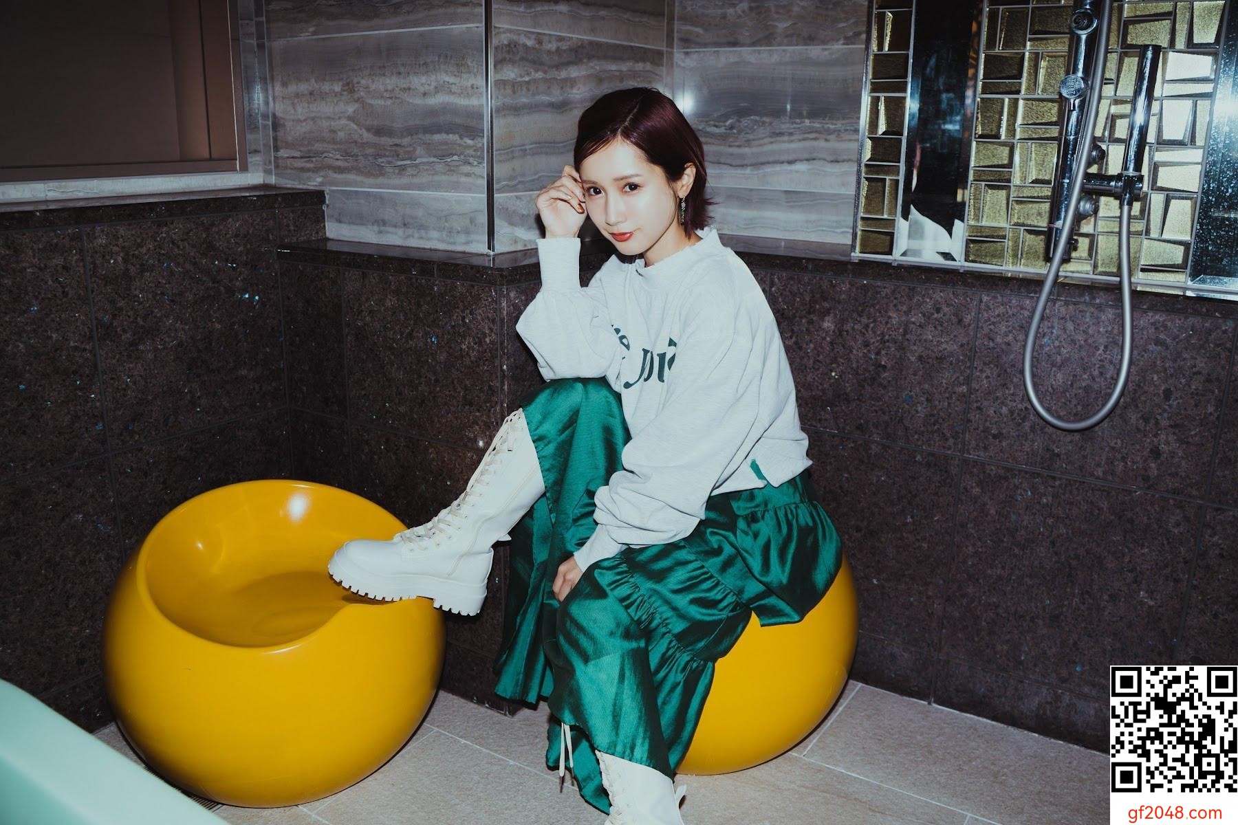 [小島みなみ] 性感小隻馬「美乳極致晃動」看完很暈 (29P)
