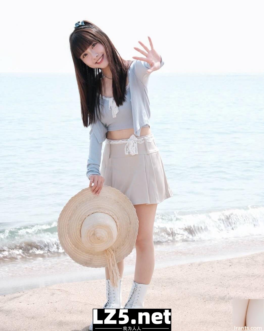 小隻馬女孩「董璦昀」挑逗你的每一個眼神 (10P)