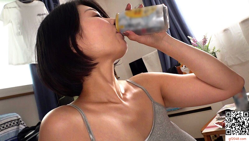 推川ゆうり：ドスケベ酒クズお姉さんが、僕の家に棲み付いて…昼夜問わず、ね～っと